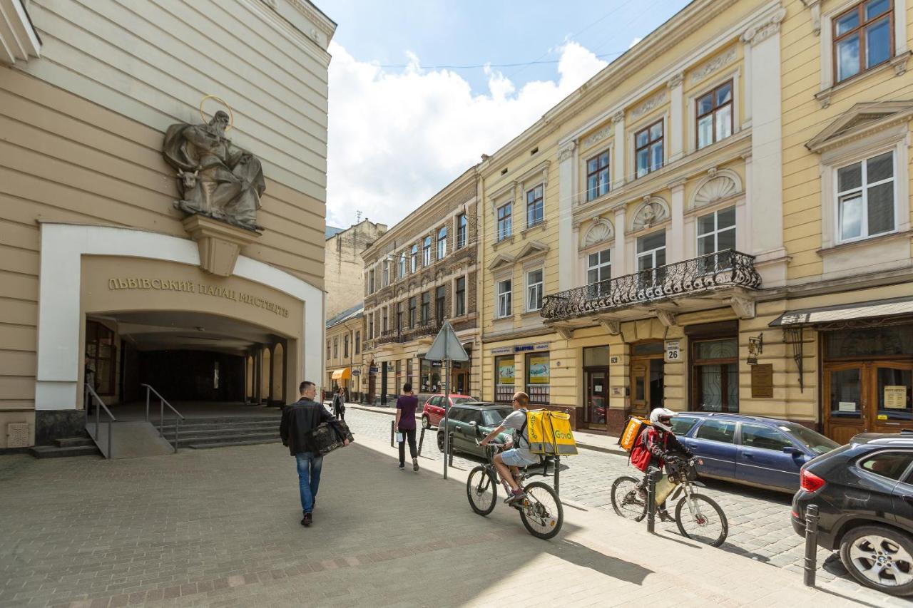 Квартира В Центрі Подобово На Вулиці Коперника 26 Біля Палацу Мистецтв Leopoli Esterno foto